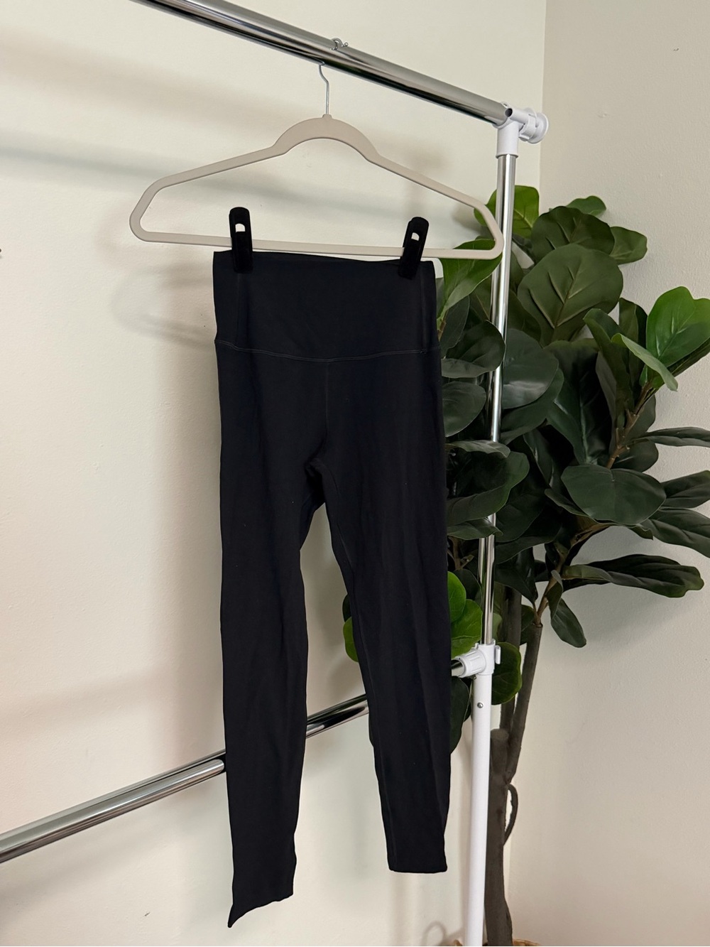 Splits59 Black High-Rise Leggings - Picture 4 of 5